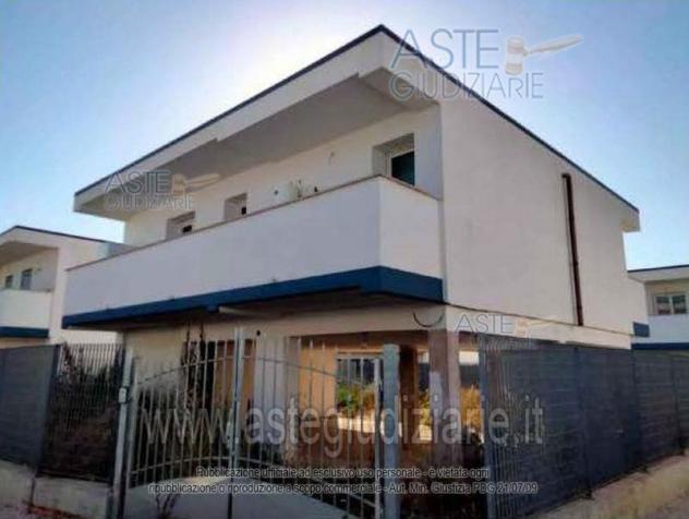 casa indipendente in vendita a Fiumicino