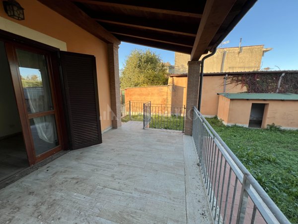 appartamento in vendita a Fiumicino in zona Palidoro