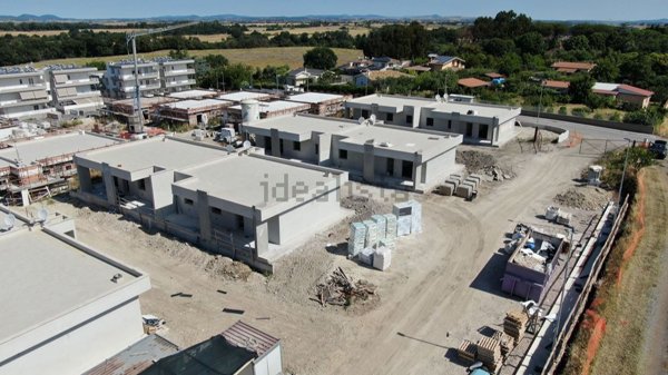 casa indipendente in vendita a Fiumicino in zona Aranova