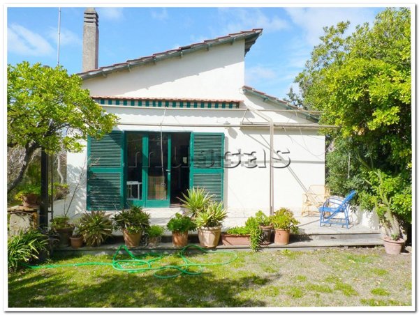 casa indipendente in vendita a Fiumicino in zona Fregene