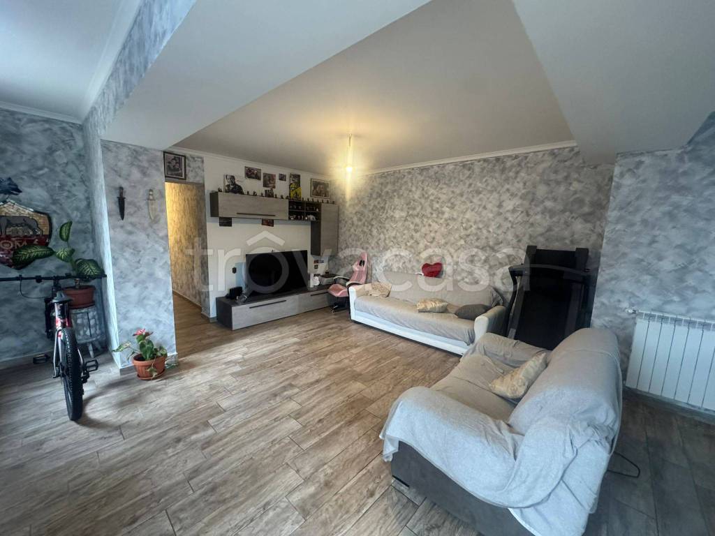 casa indipendente in vendita a Fiumicino