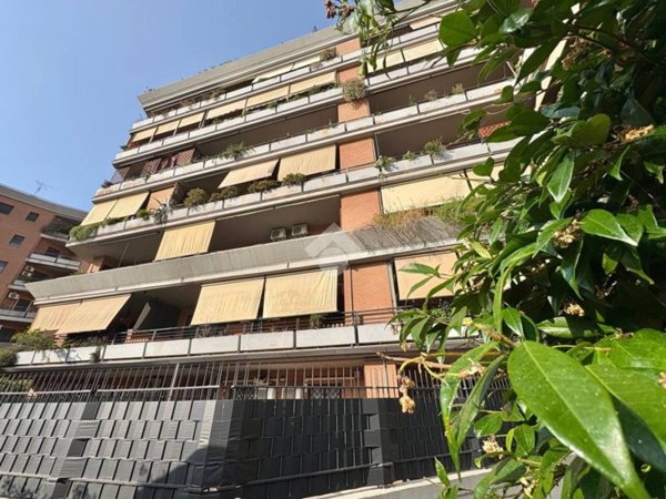 appartamento in vendita a Fiumicino in zona Isola Sacra