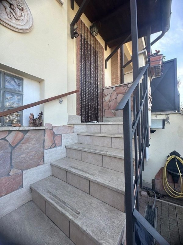 casa indipendente in vendita a Fiumicino in zona Aranova
