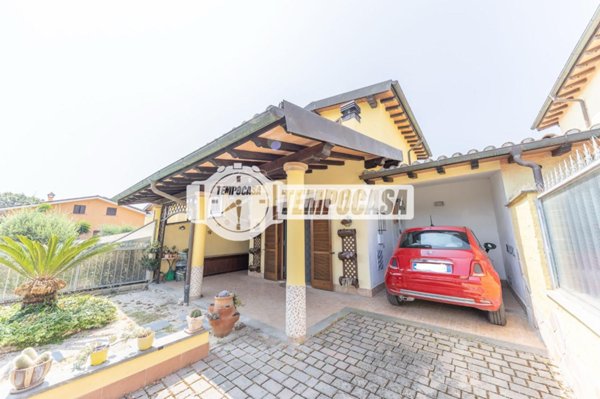 casa indipendente in vendita a Fiumicino in zona Aranova
