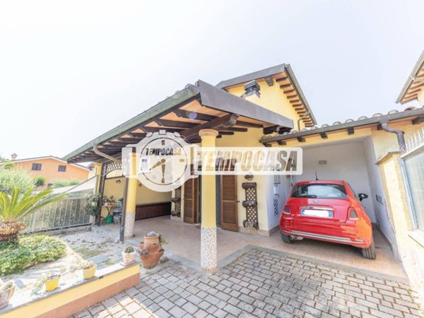 casa indipendente in vendita a Fiumicino in zona Aranova