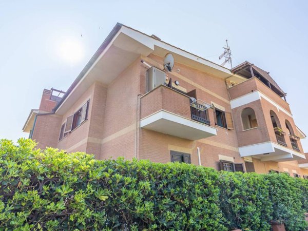 appartamento in vendita a Fiumicino in zona Isola Sacra