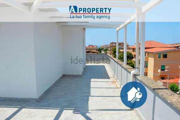 appartamento in vendita a Fiumicino in zona Isola Sacra