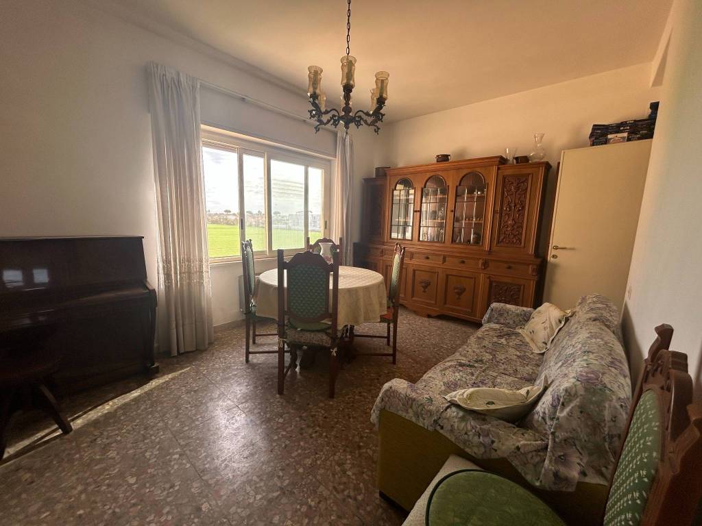appartamento in vendita a Fiumicino in zona Fregene