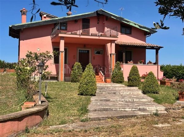 casa indipendente in vendita a Fiumicino in zona Torrimpietra