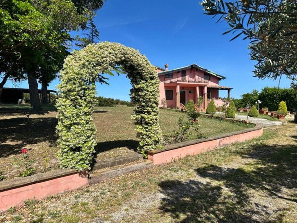 casa indipendente in vendita a Fiumicino in zona Maccarese