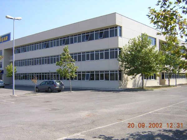 intera palazzina in vendita a Fiumicino in zona Isola Sacra