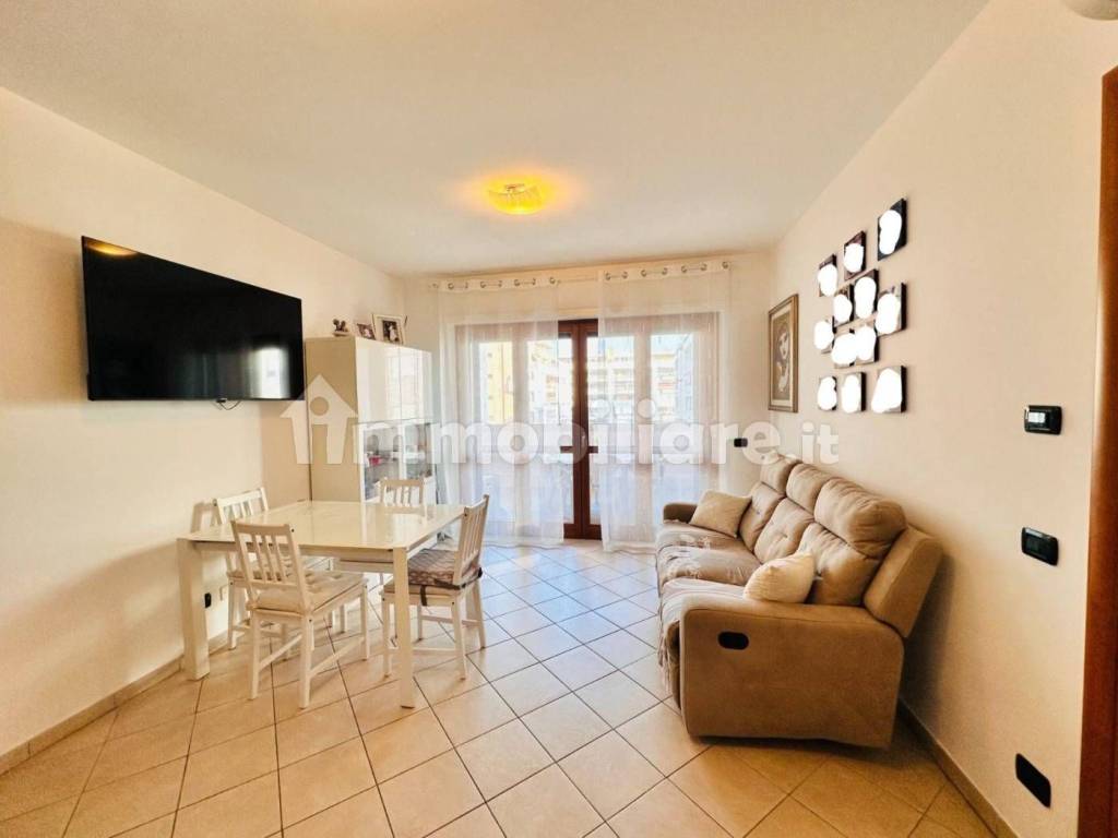 appartamento in vendita a Fiumicino in zona Isola Sacra