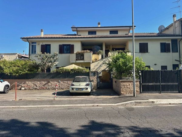appartamento in vendita a Fiumicino in zona Passo Oscuro