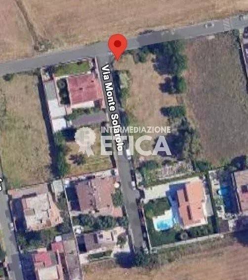 casa indipendente in vendita a Fiumicino in zona Isola Sacra