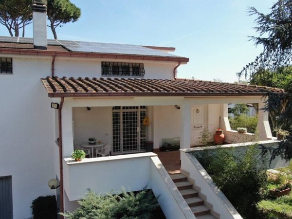 casa indipendente in vendita a Fiumicino in zona Aranova