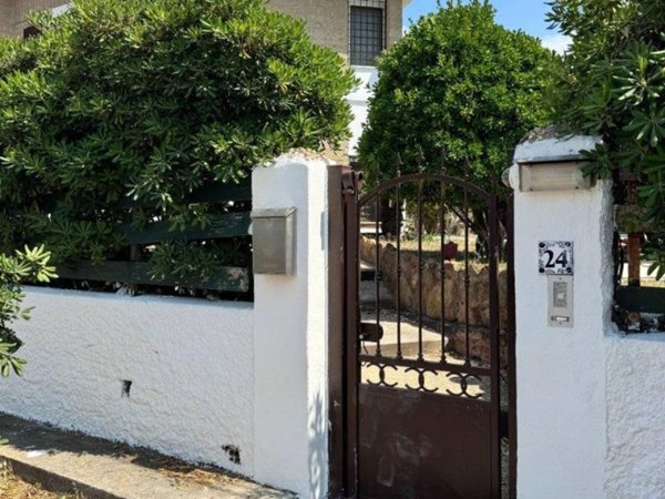 casa indipendente in vendita a Fiumicino in zona Focene