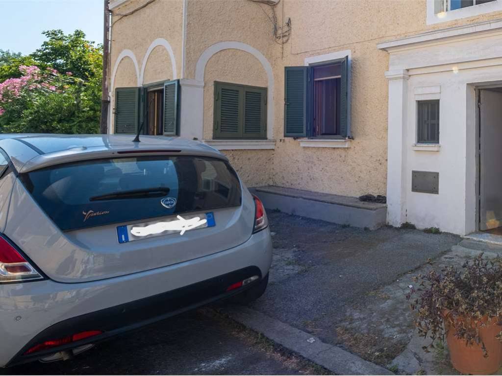 appartamento in vendita a Fiumicino in zona Isola Sacra