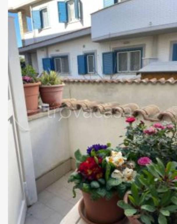 appartamento in vendita a Fiumicino in zona Focene
