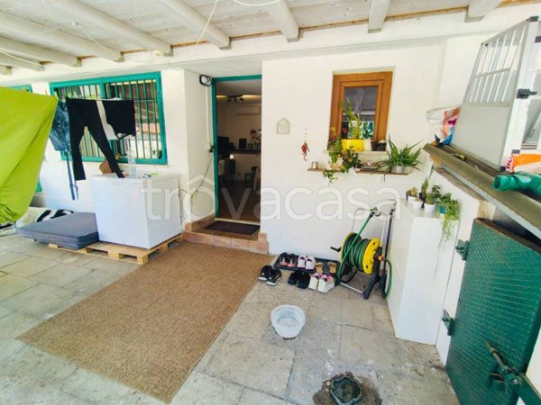appartamento in vendita a Fiumicino in zona Isola Sacra