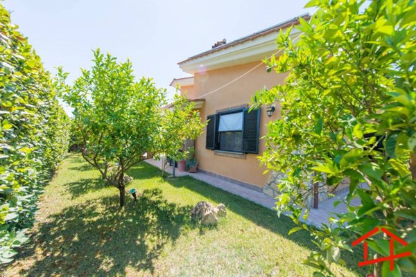 casa indipendente in vendita a Fiumicino in zona Aranova