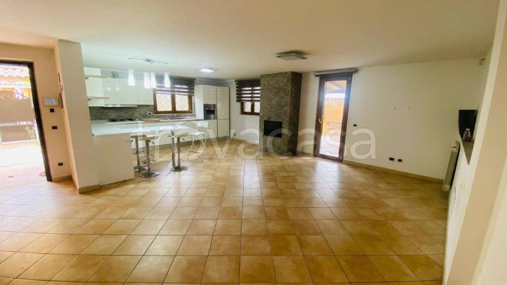 casa indipendente in vendita a Fiumicino in zona Isola Sacra