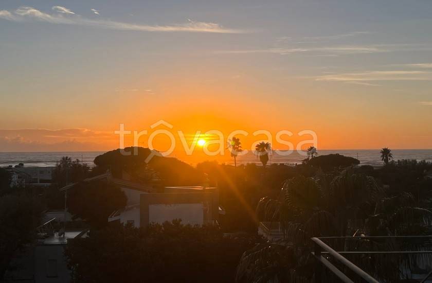 appartamento in vendita a Fiumicino in zona Fregene