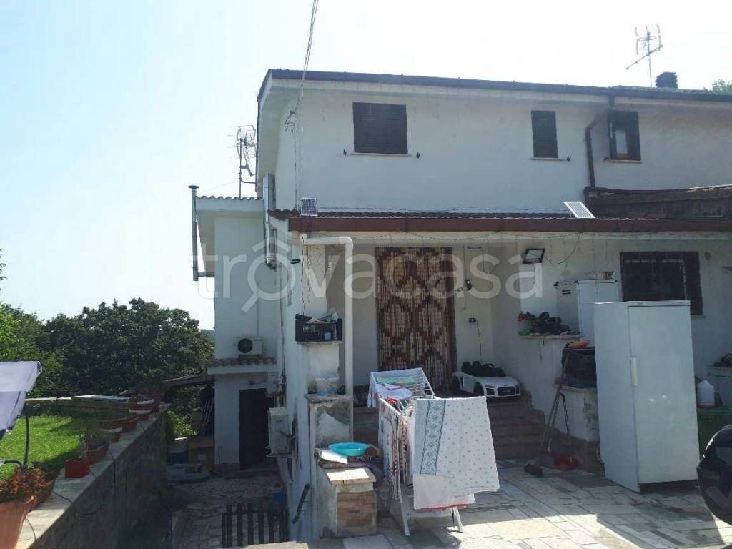 casa indipendente in vendita a Fiumicino