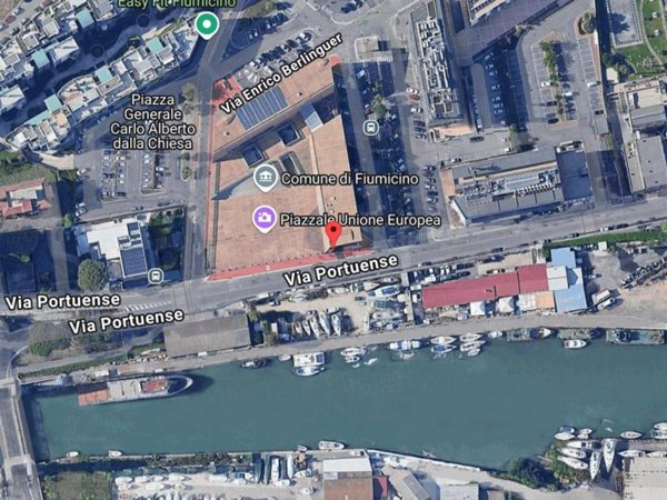 casa indipendente in vendita a Fiumicino