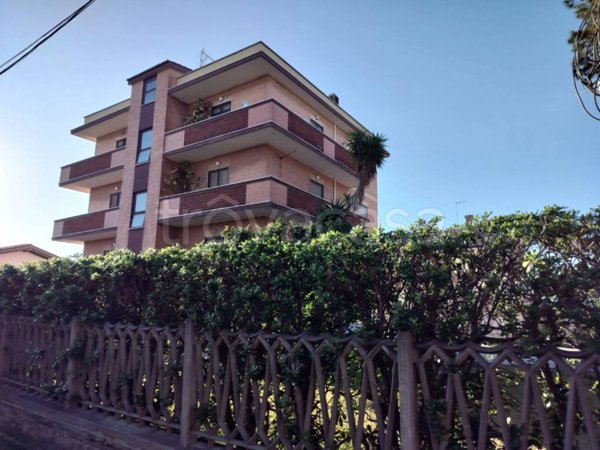 casa indipendente in vendita a Fiumicino in zona Isola Sacra