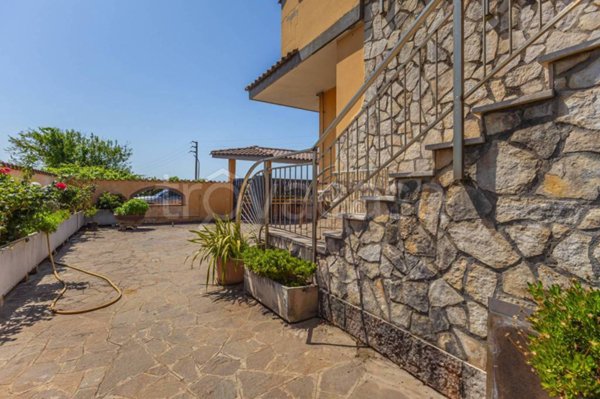 casa indipendente in vendita a Fiumicino in zona Isola Sacra