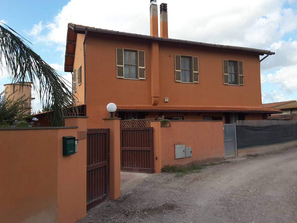 casa indipendente in vendita a Fiumicino in zona Maccarese
