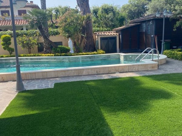 casa indipendente in vendita a Fiumicino in zona Maccarese
