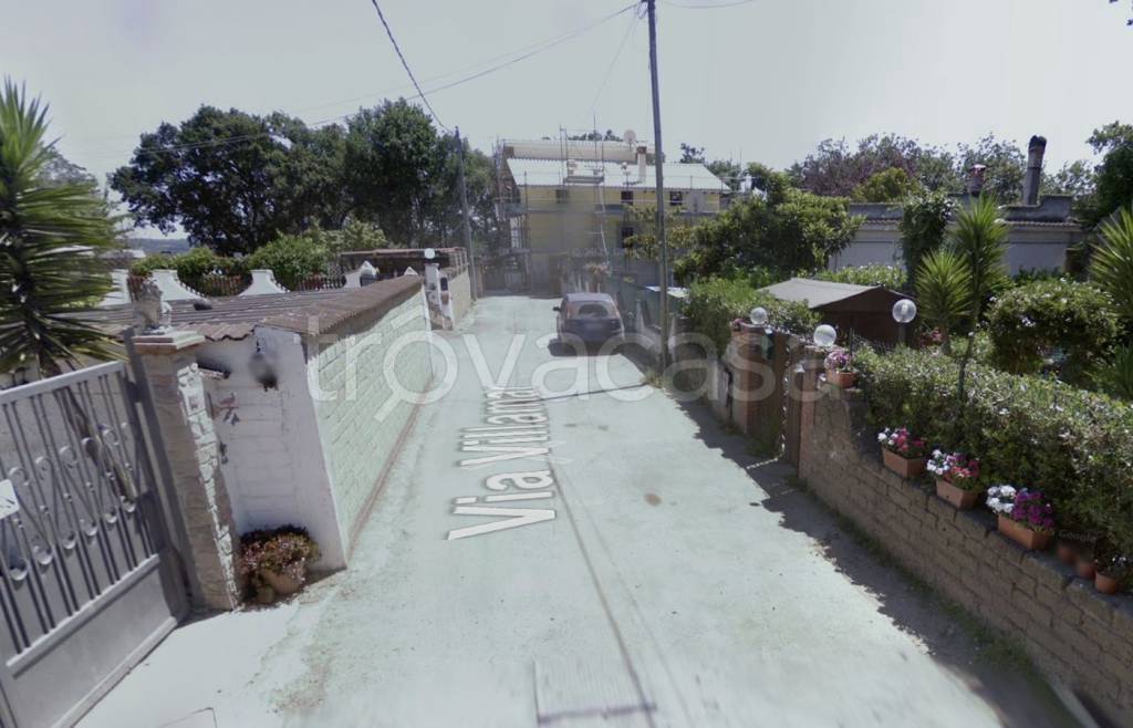 casa indipendente in vendita a Fiumicino