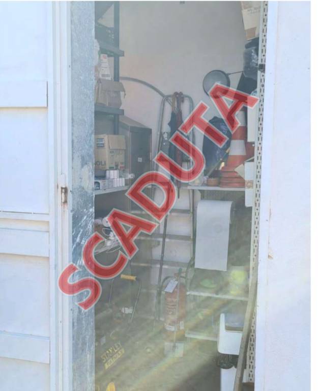 negozio in vendita a Fiumicino in zona Maccarese