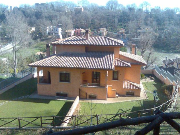 casa indipendente in vendita a Fiumicino