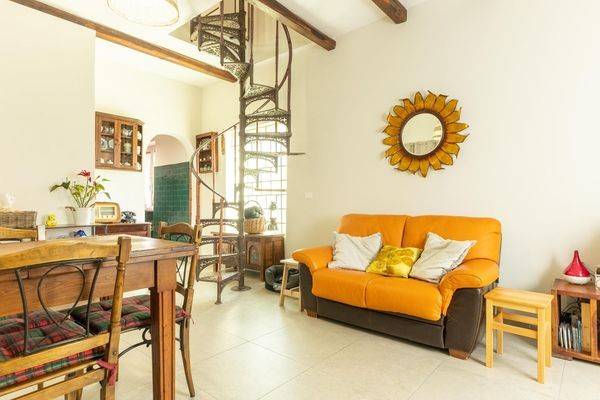 casa indipendente in vendita a Fiumicino in zona Isola Sacra