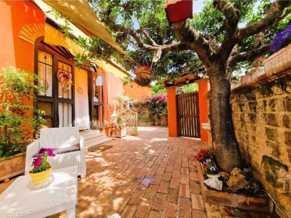 casa indipendente in vendita a Fiumicino in zona Palidoro