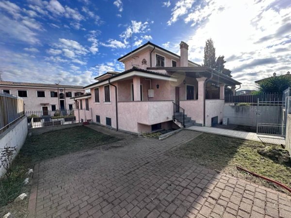 casa indipendente in vendita a Fiumicino in zona Aranova