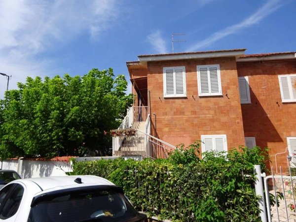 appartamento in vendita a Fiumicino in zona Fregene