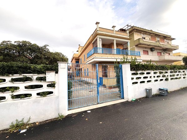 appartamento in vendita a Fiumicino in zona Passo Oscuro