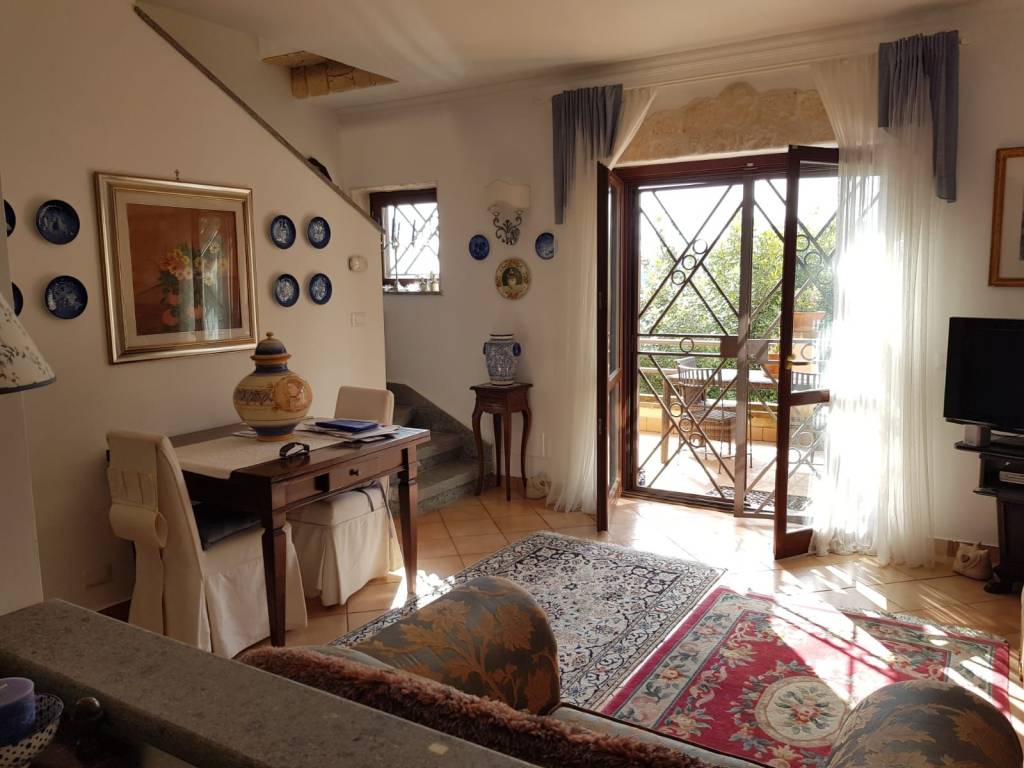casa indipendente in vendita a Fiumicino in zona Aranova