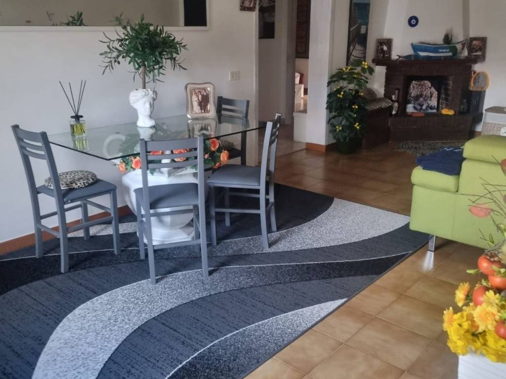 appartamento in vendita a Fiumicino in zona Passo Oscuro