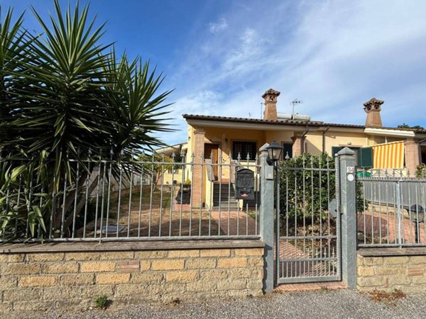 casa indipendente in vendita a Fiumicino in zona Aranova