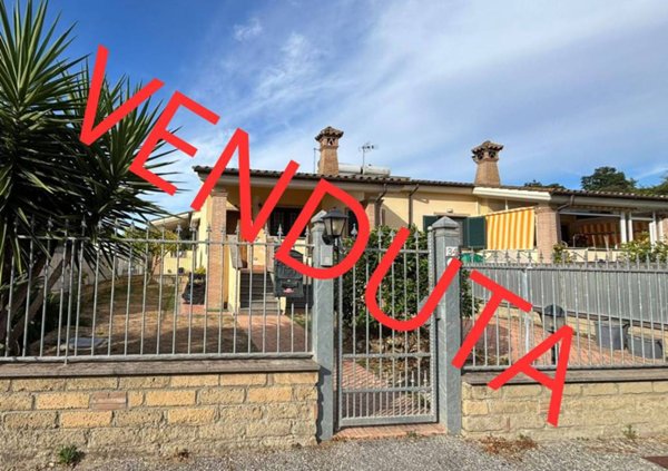 casa indipendente in vendita a Fiumicino in zona Aranova