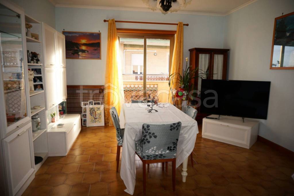 appartamento in vendita a Fiumicino in zona Isola Sacra