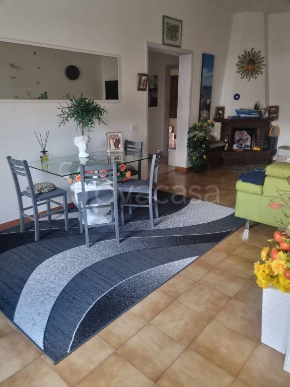 appartamento in vendita a Fiumicino in zona Passo Oscuro