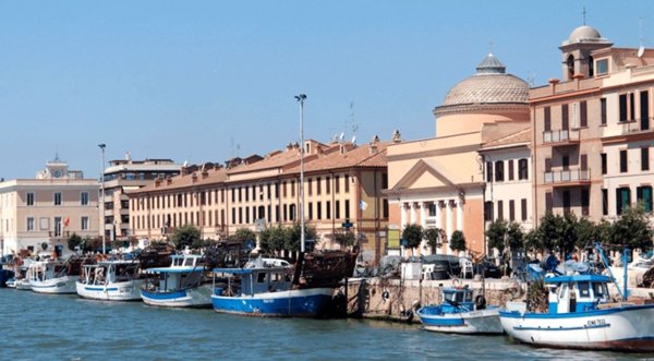 casa indipendente in vendita a Fiumicino
