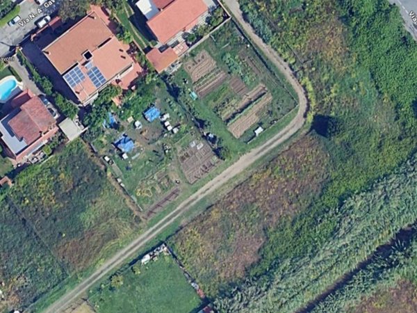 terreno agricolo in vendita a Fiumicino in zona Isola Sacra