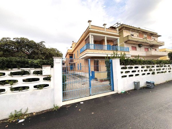 appartamento in vendita a Fiumicino in zona Palidoro
