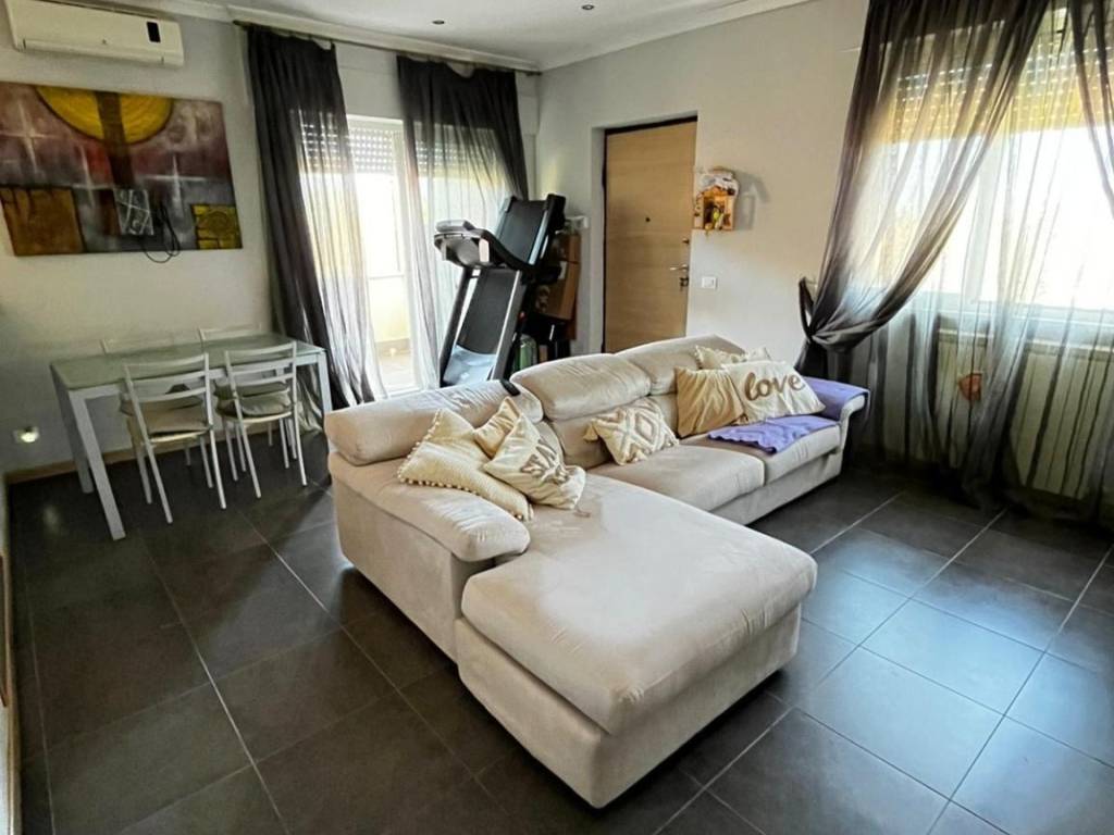 appartamento in vendita a Fiumicino in zona Passo Oscuro